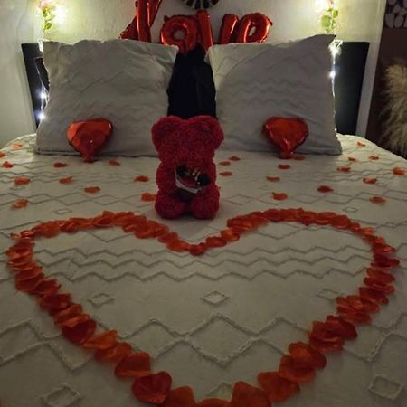 A&M Games And Spa Charleville-Mezieres Ngoại thất bức ảnh
