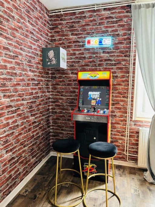 A&M Games And Spa Charleville-Mezieres Ngoại thất bức ảnh