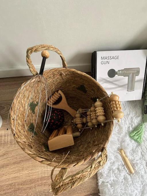 A&M Games And Spa Charleville-Mezieres Ngoại thất bức ảnh